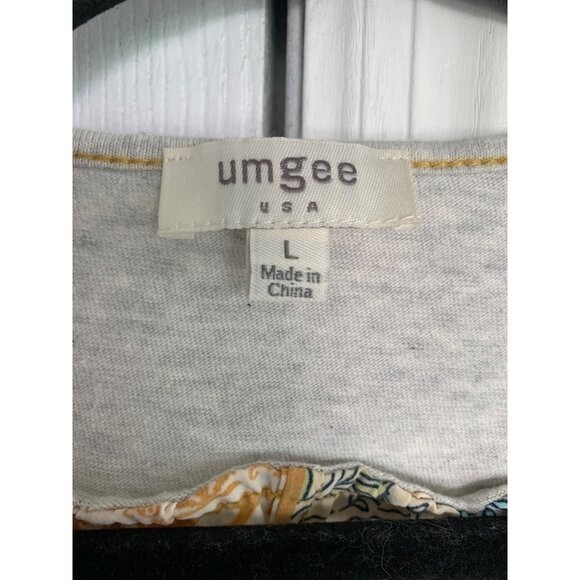 Umgee Ruffle Sleeve Mixed Pattern Tee LG - Picture 3 of 7